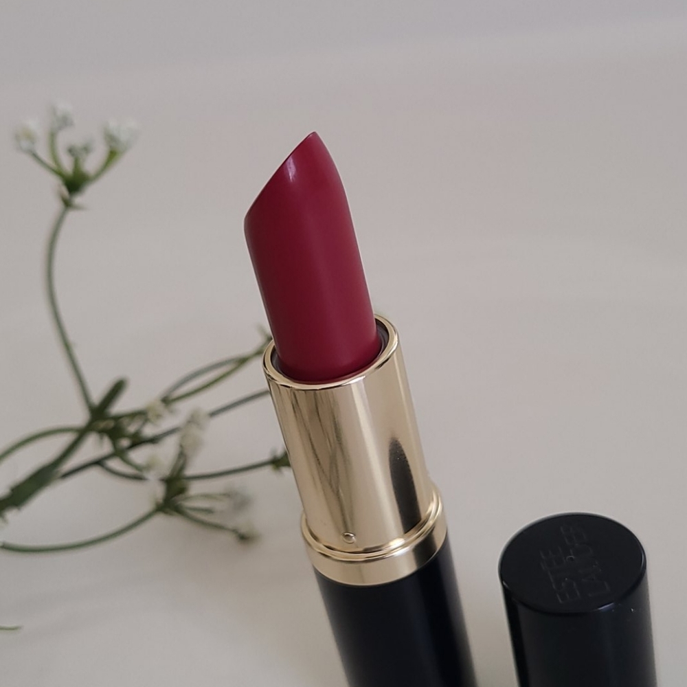 Estee Lauder Lipstick - Picture 11 of 13